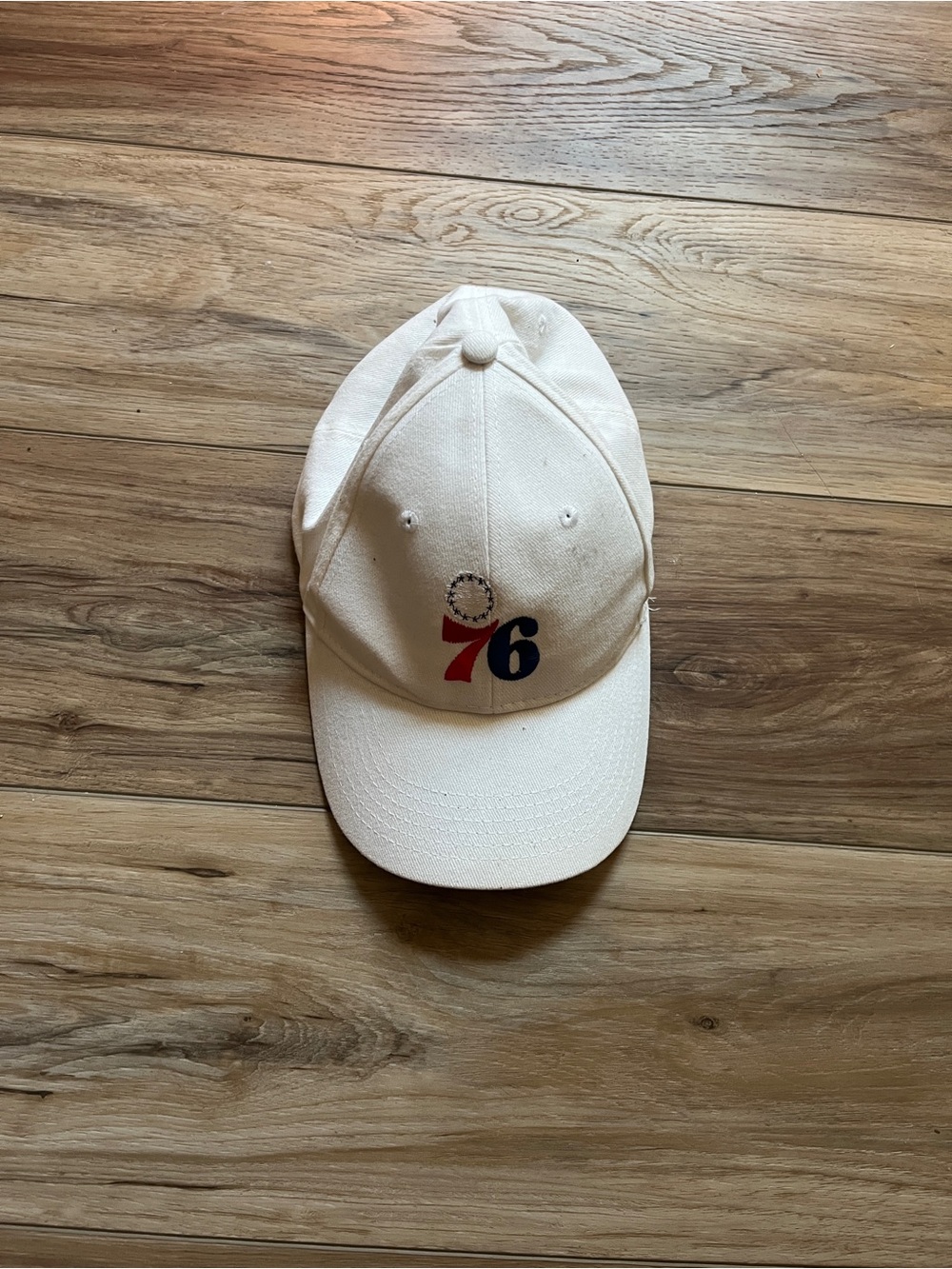 White Baseball Cap with 76ers Embroidery